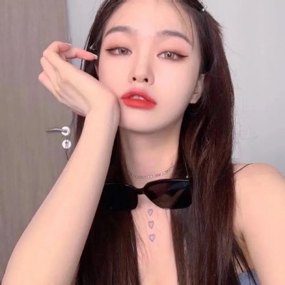 黑珍珠艾曼妞